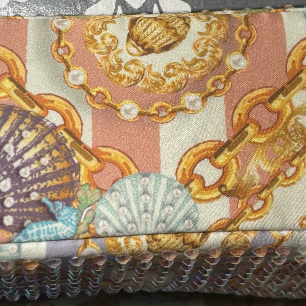 Kurt Geiger NWT The Brixton Seascape Iridescent Studded Bag W/Dustbag. - Picture 7 of 16